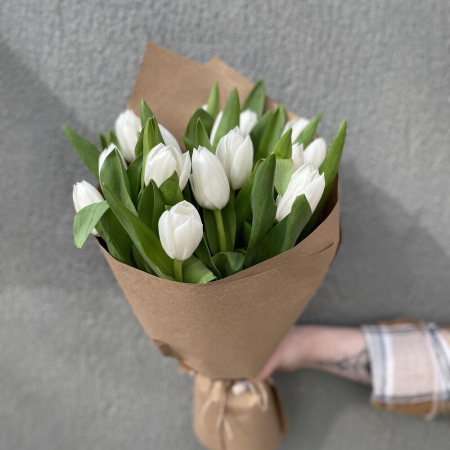 Buchet din 15 Lalele Albe [2]