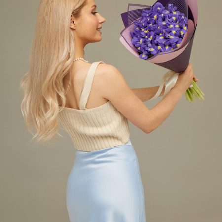 Buchet din 19 Iriși Mov [3]