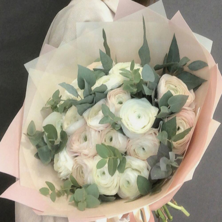 Buchet din 19 Ranunculus Alb și Eucalipt [1]