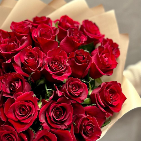 Buchet din 27 Trandafiri Roșii [2]