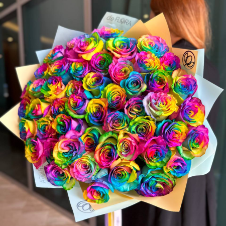 Buchet din 51 Trandafiri Rainbow [3]