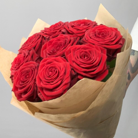Buchet din 9 Trandafiri Roșii [1]