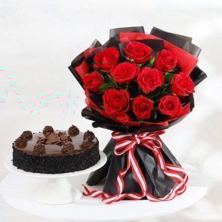 Surprize la Domiciliu - Surpriză la Domiciliu pentru Iubită