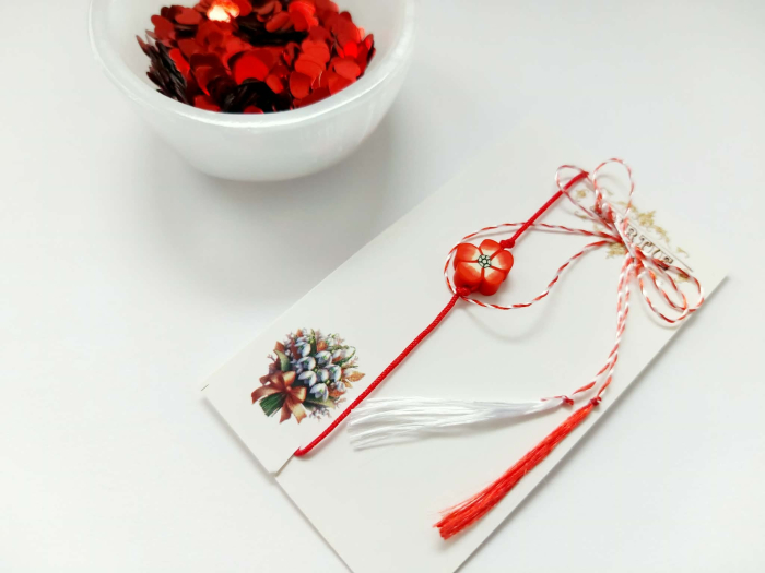 Brățară mărțișor cu floare roșie [2]