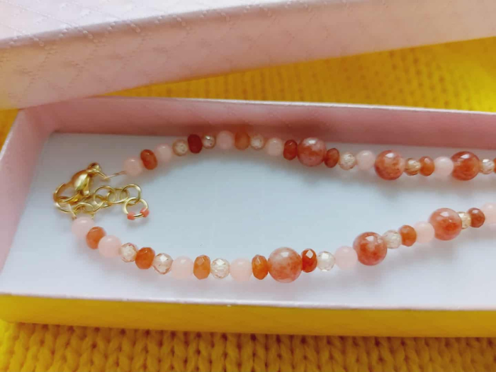 Colier 'Sclipiri de jad' - ÎNCREDERE, SIGURANȚĂ & ECHILIBRU [3]