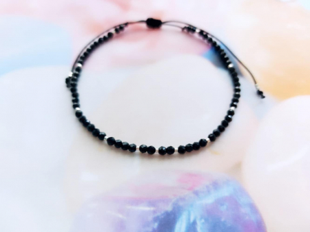 Brățară de picior cu inserții aurii/argintii [1]