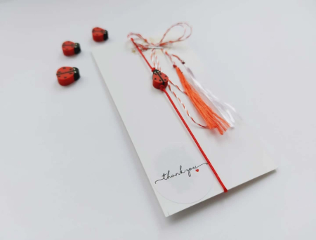 Mărțișoare - Brățară mărțișor cu buburuză / gărgăriță