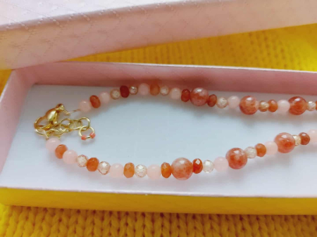 Colier 'Sclipiri de jad' - ÎNCREDERE, SIGURANȚĂ & ECHILIBRU [2]