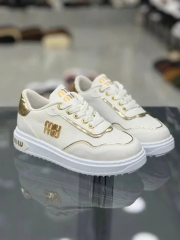 Incaltaminte - Adidasi MI