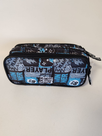 Birotica/Papetarie - Penar școlar textil cu 3 compartimente și fermoare – Model Space / Gamer / Galaxy