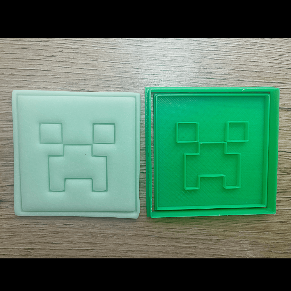Forma de prajituri din jocuri - Minecraft Creeper [4]