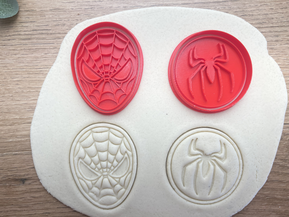 Set 2 forme de prajituri Spider Man [4]