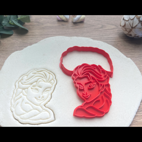 Forma de prajituri din filme - Elsa, Frozen [1]