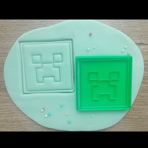 Forma de prajituri din jocuri - Minecraft Creeper [1]