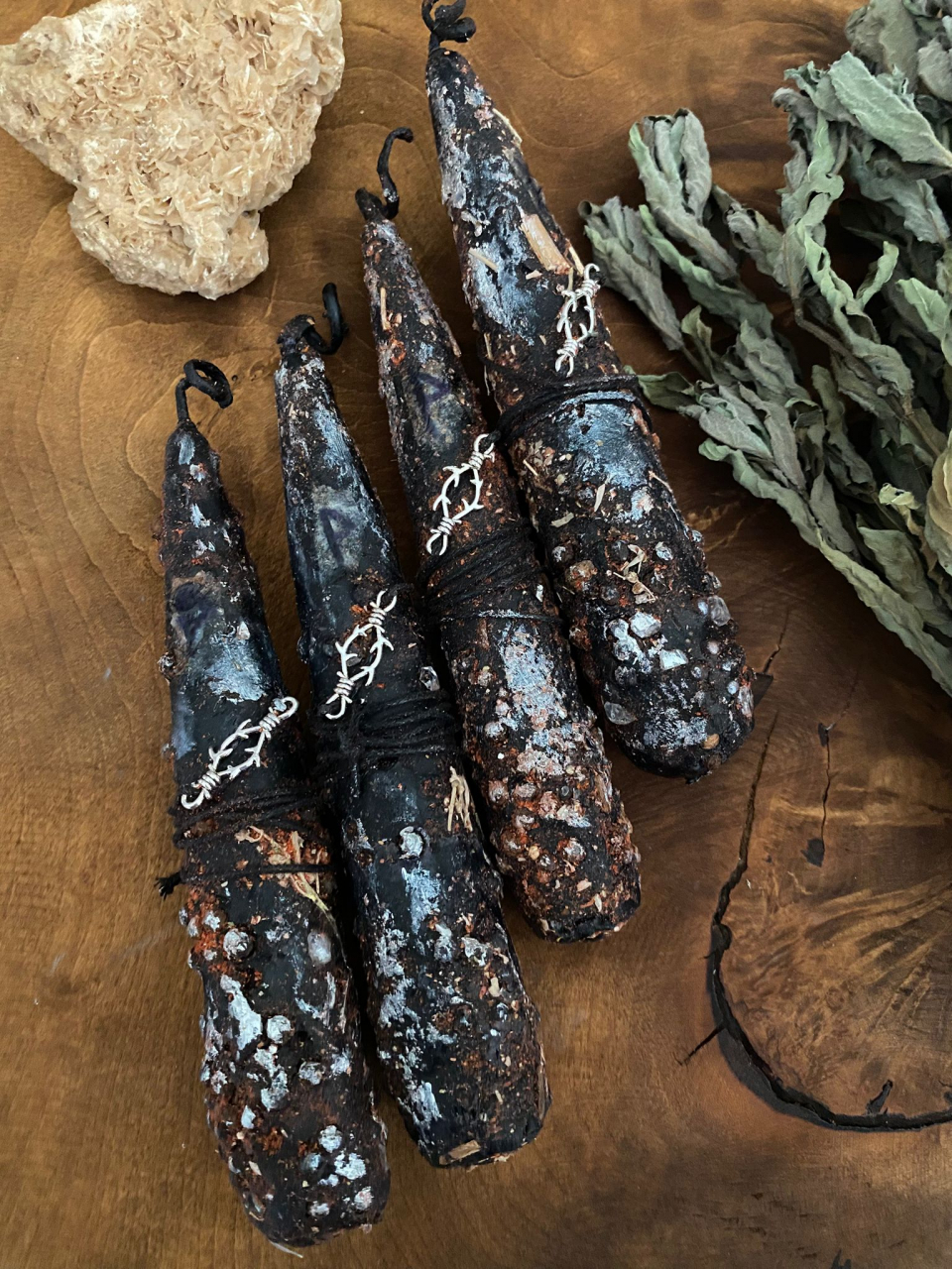 Lumanare pentru despartire,ritual de separare energetica,lumanare de dezlegare,protectie energetica,lumanari negre ritualice,flacara ezoterica cu plante sacre [4]