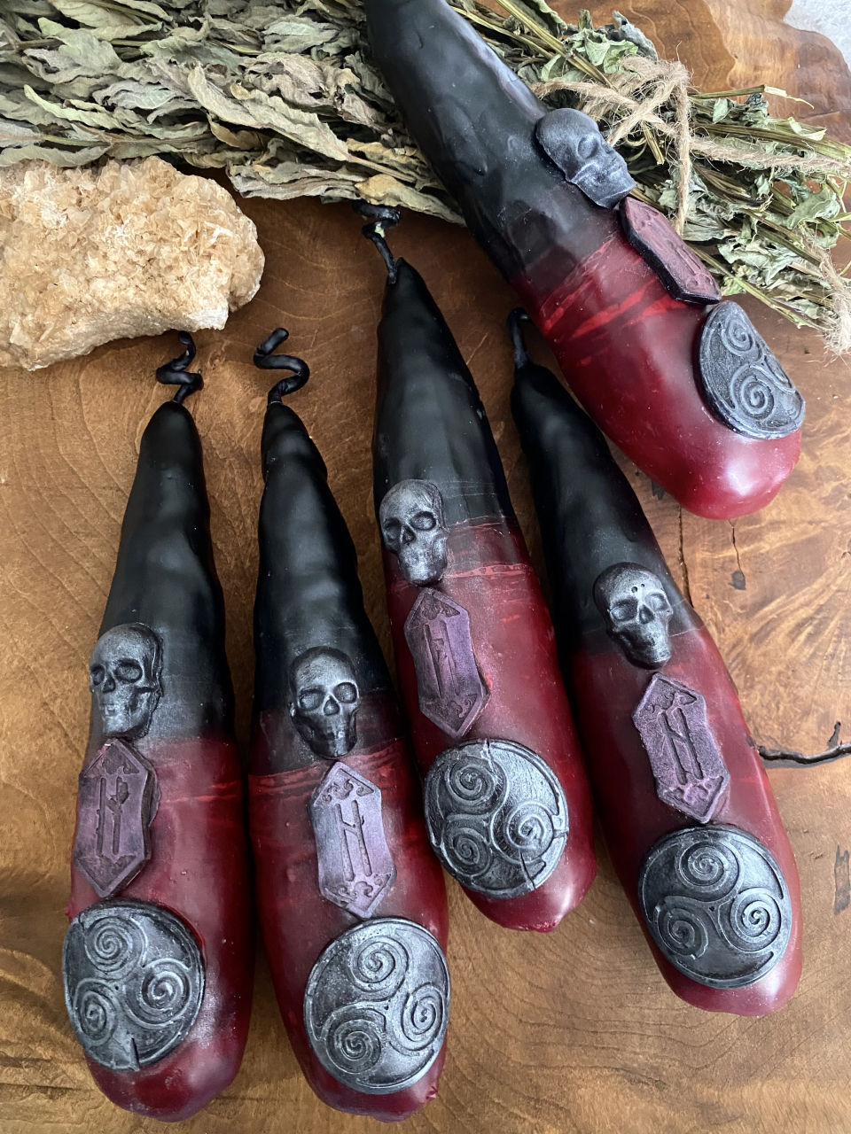 Lumanare ritualica neagra „Focul Dezlegarii” cu runa Hagalaz si amuleta de protectie – lucrare ezoterica de separare și dezlegare karmica [4]