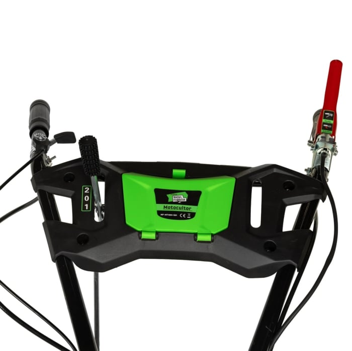 Motocultor Micul Fermier, 8.5CP, 212cc, motor pe benzina 4 timpi, 3 trepte de viteza, pornire manuala, cu roti [12]