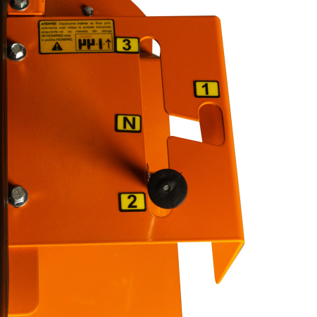 Mini tractor Detoolz, 17cp, 530cc, motor pe motorina 4T, 4X4, 4 viteze, pornire electrica, 2 cutii de viteze [10]