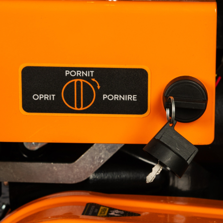 Mini tractor Detoolz, 17cp, 530cc, motor pe motorina 4T, 4X4, 4 viteze, pornire electrica, 2 cutii de viteze [19]