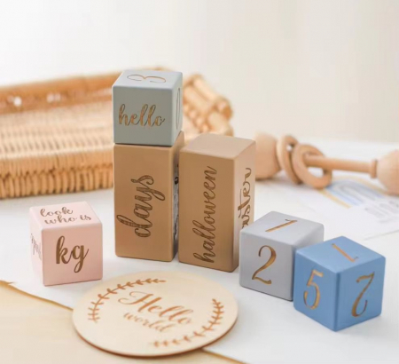 Set Cuburi din Lemn cu Inscripții – „Hello World” [1]