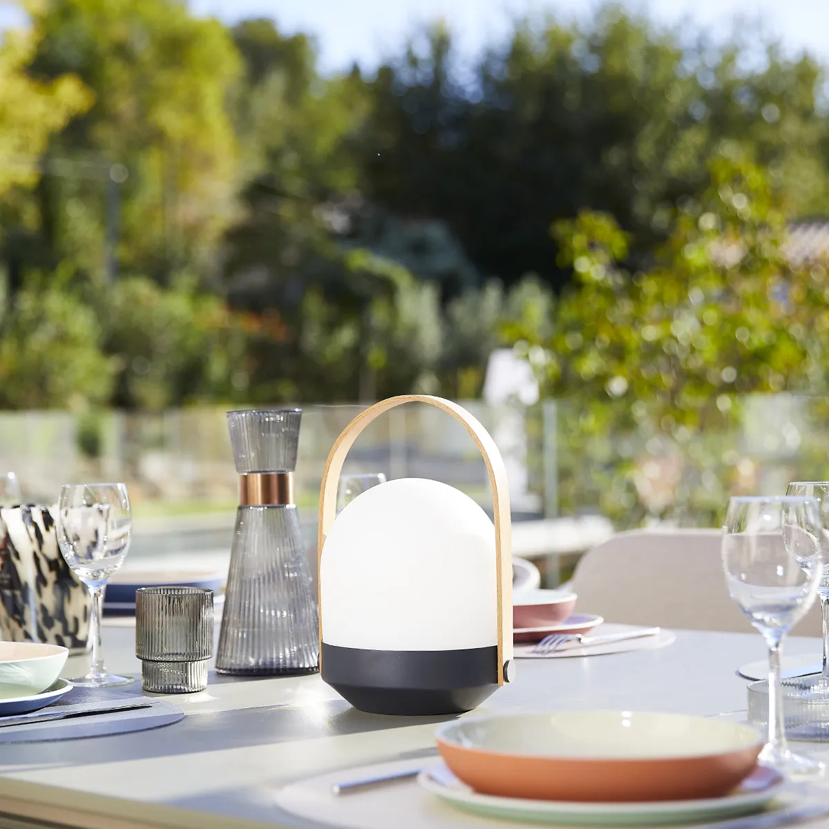 lampa portabila deocrativa fara fir wireless cu baterie reincarcabila de exterior ip65 LED restaurant hotel terasa [4]