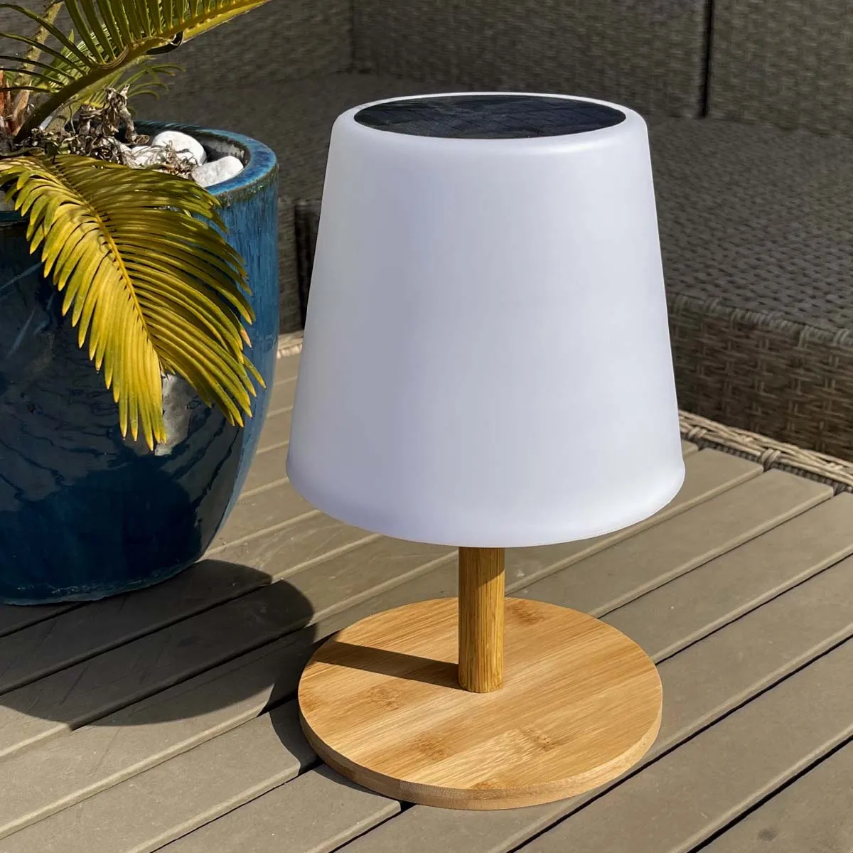 lampa de masa solara fara fir wireless cu baterie reincarcabila de exterior ip65 LED restaurant hotel terasa [1]