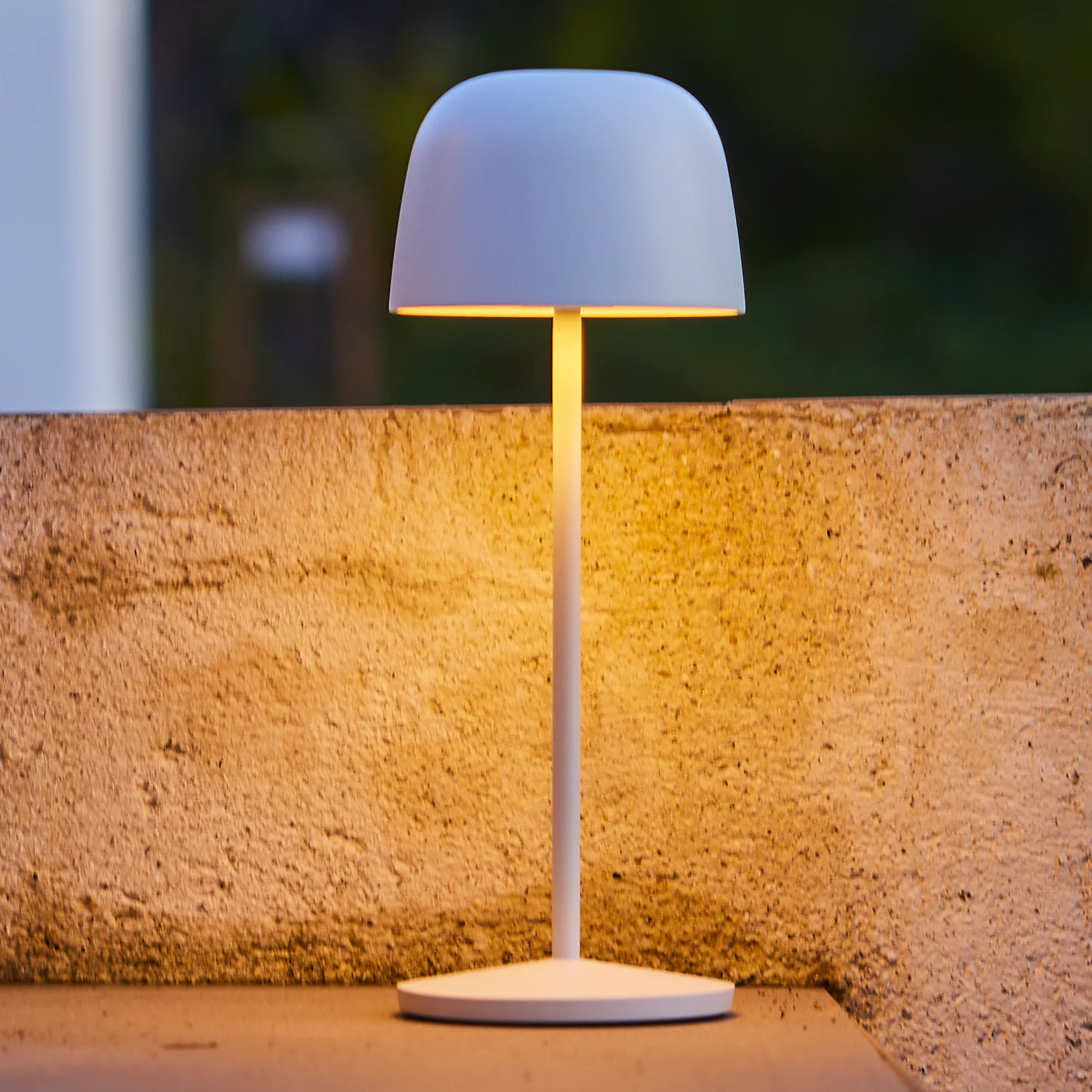 Lampi fara fir - lampa de masa alba fara fir wireless cu baterie reincarcabila de exterior ip65 LED restaurant hotel terasa din aluminiu