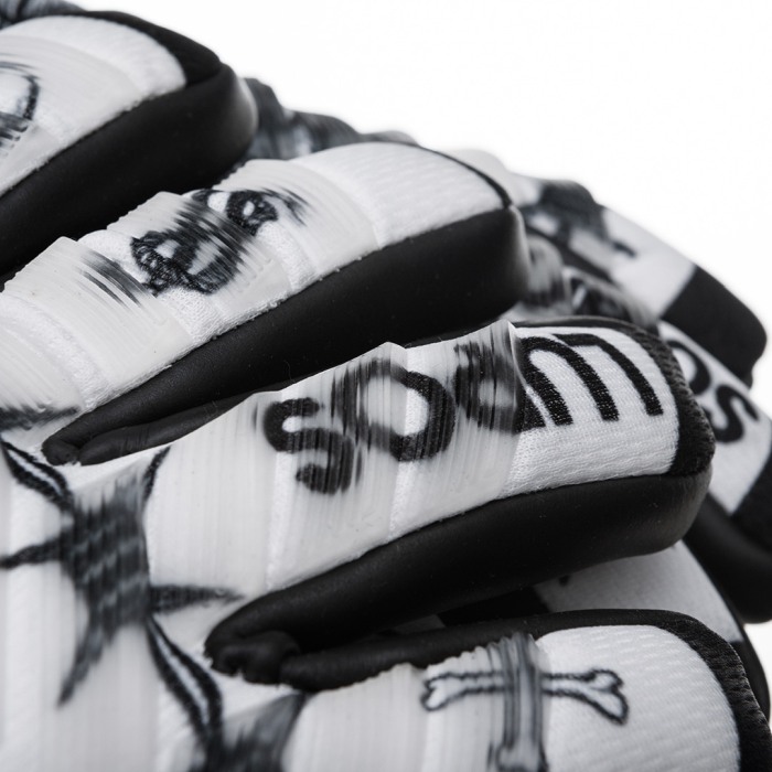 Lupos Tattoo Goalkeeper Gloves [3]