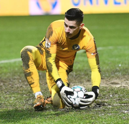Lupos White One Goalkeeper Gloves [6]