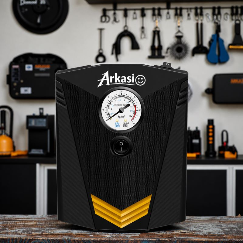 Compresor de aer portabil Marca Arkasio™ Plus un set chit reparatii anvelopa CZK-3634, 12V DC, cu afișaj analogic, pentru umflarea anvelopelor auto [4]