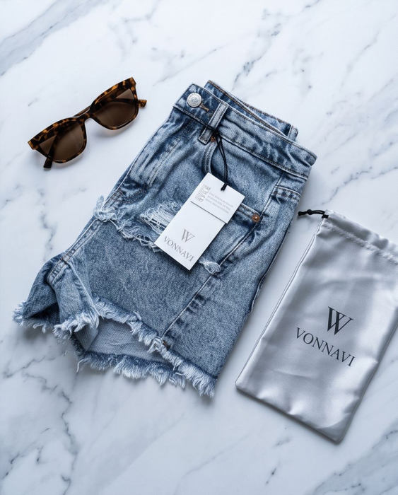 Pantaloni Scurți Denim Vonnavi cu Margini Franjurate [3]