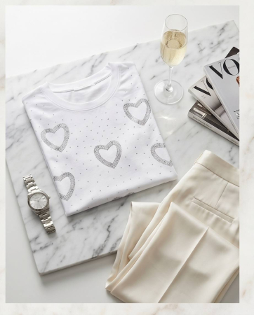 TRICOURI - Tricou Alb cu Inimioare - Minimalist Casual