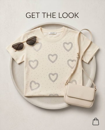 TRICOURI - Tricou Beige cu Inimi Punctate