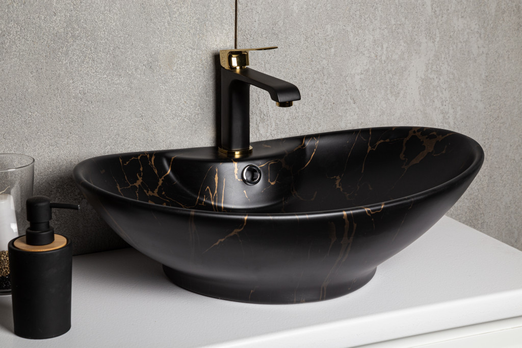 Kerra Lavoar ceramic KR-139 cu model de marmură neagră și aurie [2]