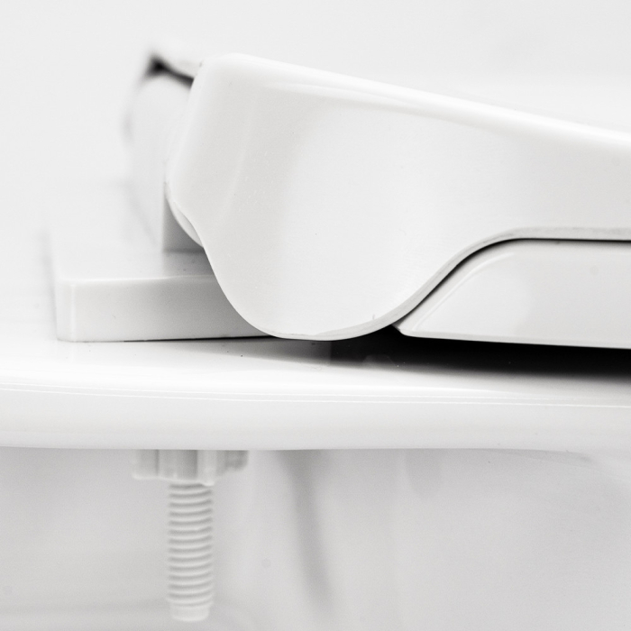 Leziter Toaletă monobloc Cleano cu evacuare inferioară și scaun [10]