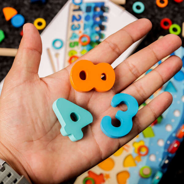 Leziter Toyuma jucărie educativă din lemn pentru învățarea numerelor și alfabetului [2]