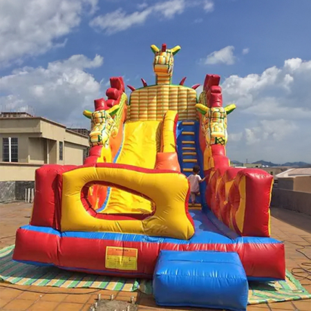Leziter Castel gonflabil cu dragon 12x4x7m [4]