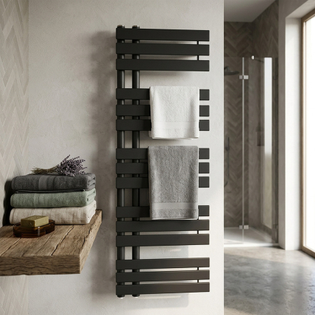 Leziter Radiator pentru prosoape Solaro Design, 1400x600 mm, negru [1]