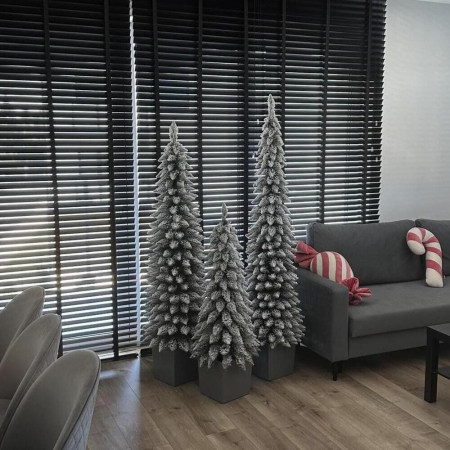 Mirpol Brad artificial Zakopane Super Slim 160 cm în ghiveci cu efect de zăpadă [2]