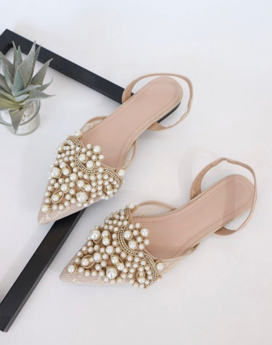Queen's Pearls [5]