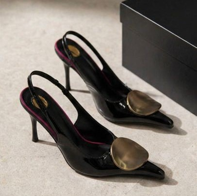 Pantofi cu toc - La Jefa Black Stilletos with gold accents
