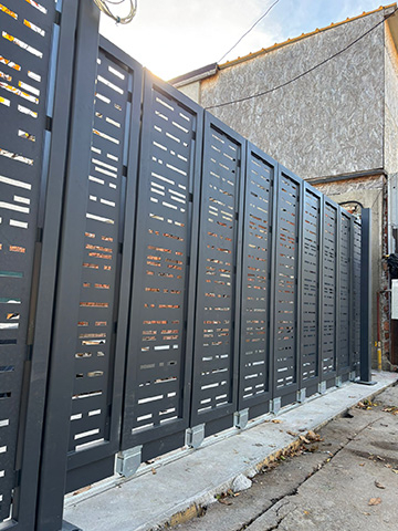 Poartă Tip Radius – 12 Panouri, 4m Lățime, Deschidere 90° [3]