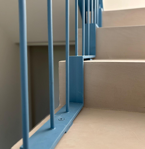 Balustradă metalică cu linii drepte – Design modern, vopsită în câmp electrostatic [5]
