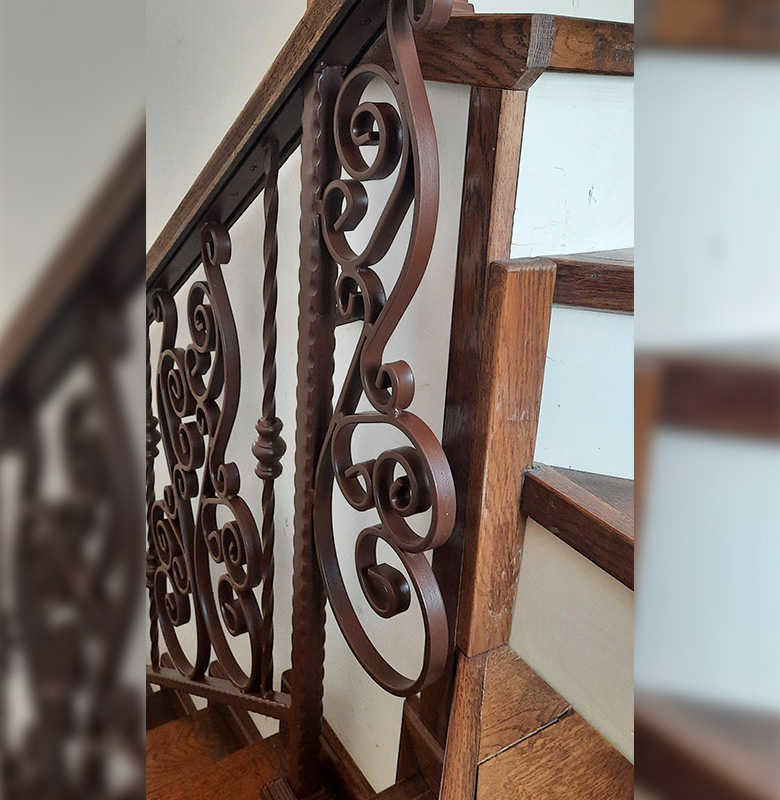 Balustradă Metalică Ornamentală de Interior - Rezistență si Siguranță [3]