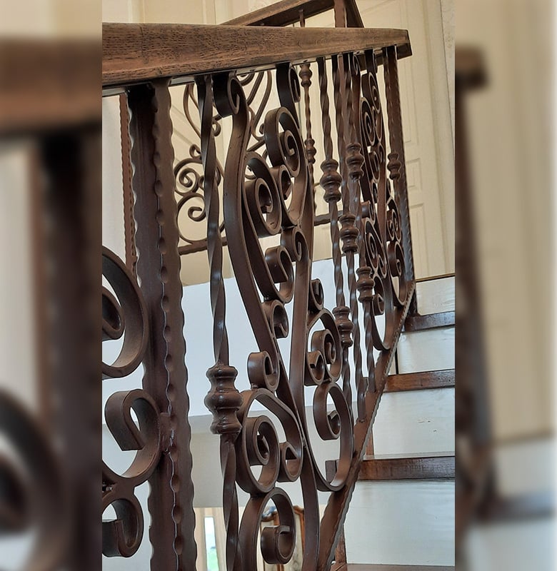 Balustradă Metalică Ornamentală de Interior - Rezistență si Siguranță [2]