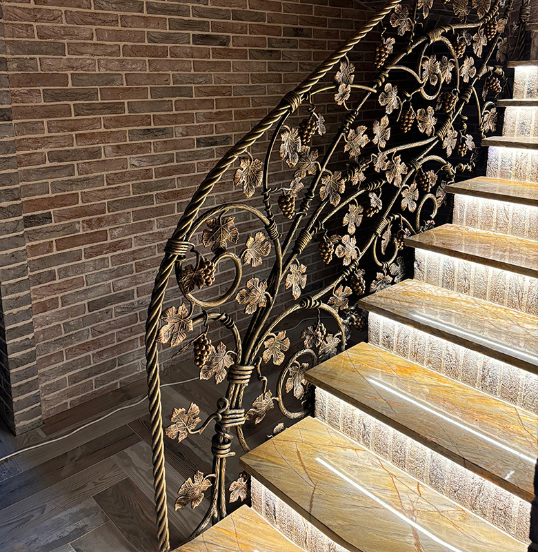 Balustrade Metalice din Fier Forjat – Eleganță și Siguranță pentru Casa Ta [1]