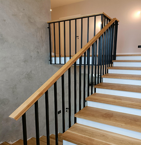 Balustradă metalică cu mână curentă din lemn pentru interior [2]
