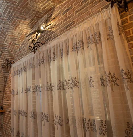 Galerie Metalică din Fier Forjat – Eleganță și Durabilitate pentru Orice Spațiu [1]