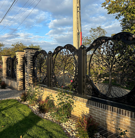 Poartă auto și gard din fier forjat cu design artistic [1]