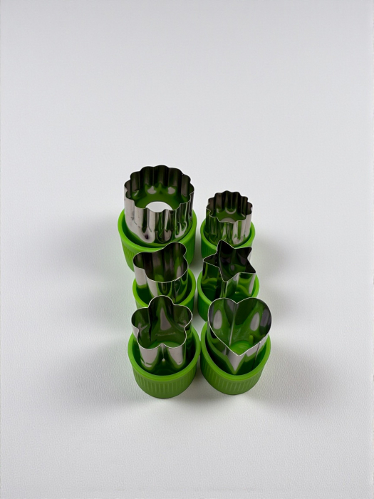 Set 8 forme din inox pentru decupat legume și fructe cu mâner plastic [2]